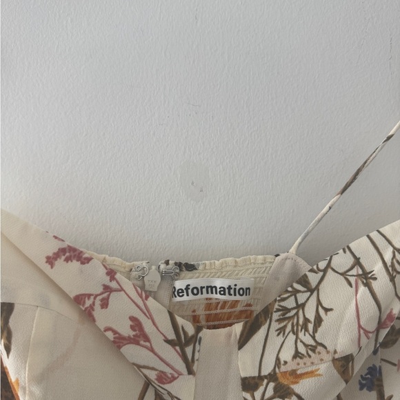 REFORMATION Kourtney Dress in Frolic 2 - Picture 11 of 11